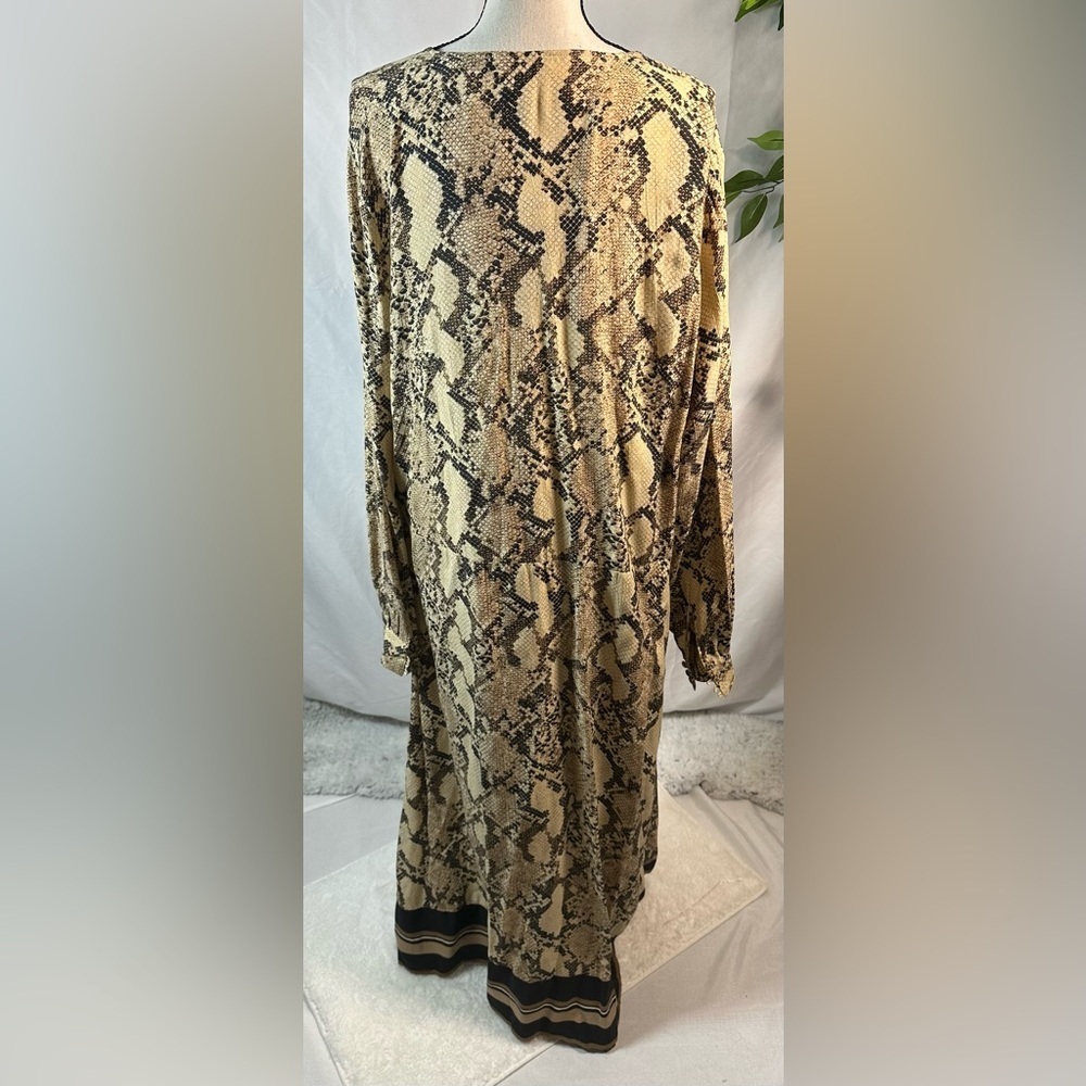 H&M Maxi Dress in Cream and Gray πππ - Picture 10 of 13